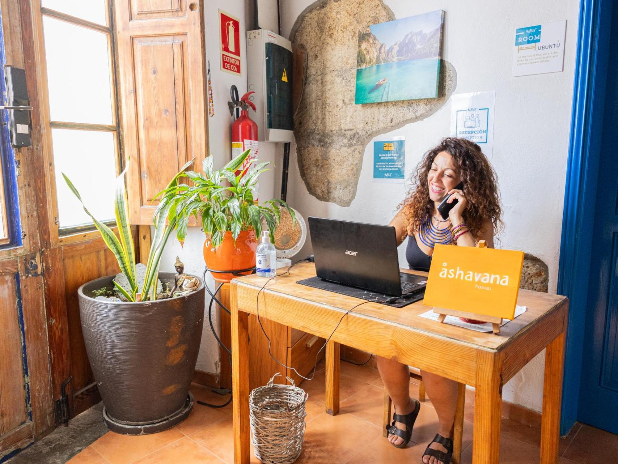 Ashavana Nest Hostel El Medano  Exterior photo